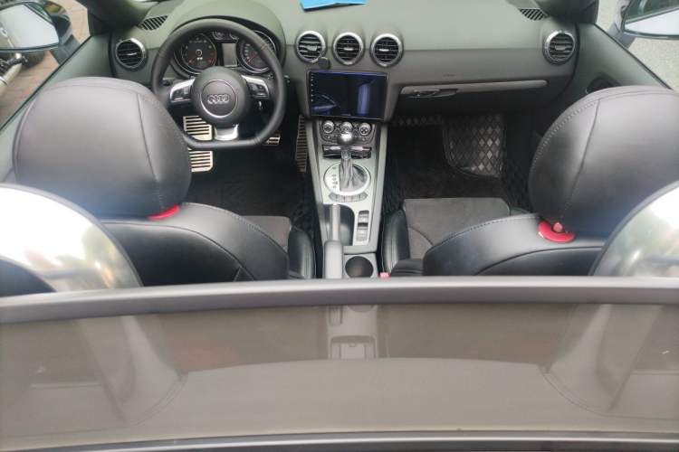Used Audi TT 2013 TT Roadster 45 TFSI Center Console