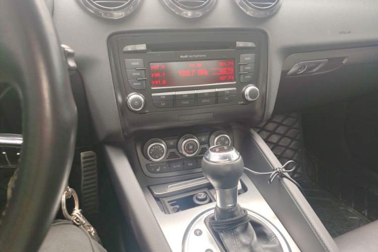 Used Audi TT 2013 TT Coupe 45 TFSI quattro Audio And AC Panel