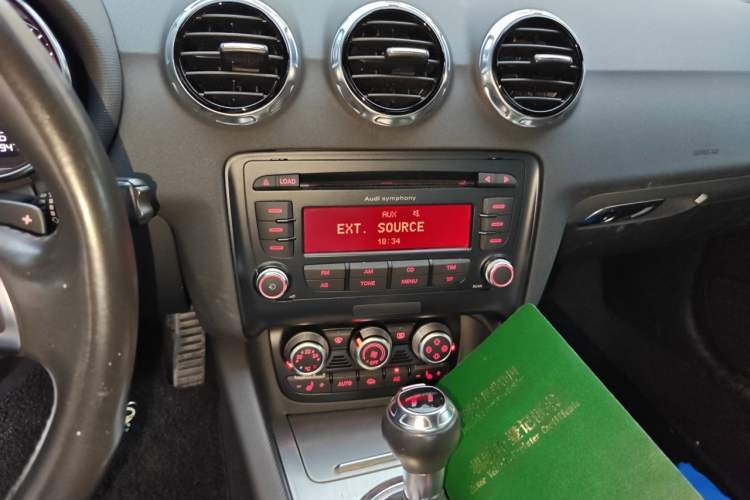 Used Audi TT  Audio And AC Panel