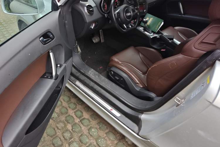 Used Audi TT  Driver Seat