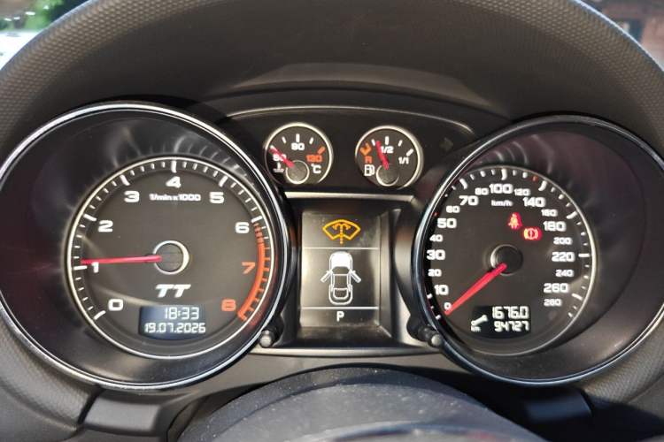 Used Audi TT  Instrument Cluster