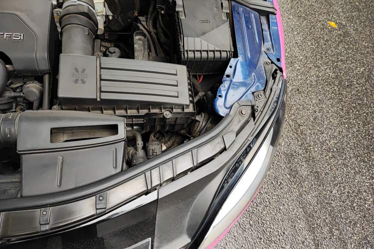 Used Audi TT 2013 TT Coupe 45 TFSI Engine Bay Left