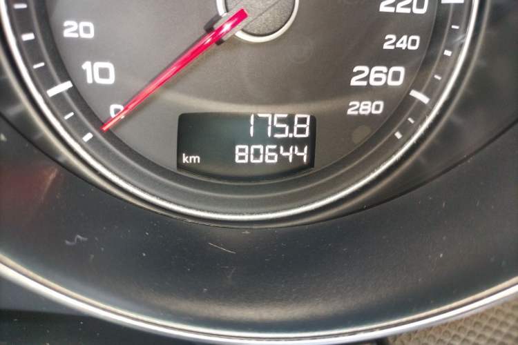 Used Audi TT 2013 TT Roadster 45 TFSI Odometer Close Up
