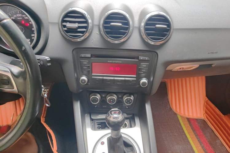 Used Audi TT 2013 TT Coupe 45 TFSI Audio And AC Panel