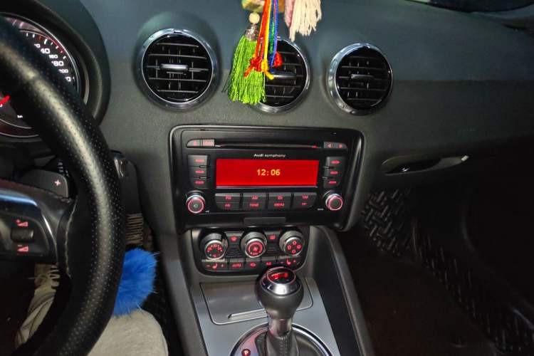 Used Audi TT 2013 TT Coupe 45 TFSI Audio And AC Panel