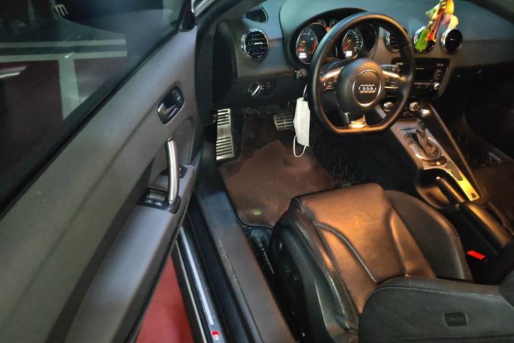 Used Audi TT 2013 TT Coupe 45 TFSI Driver Seat