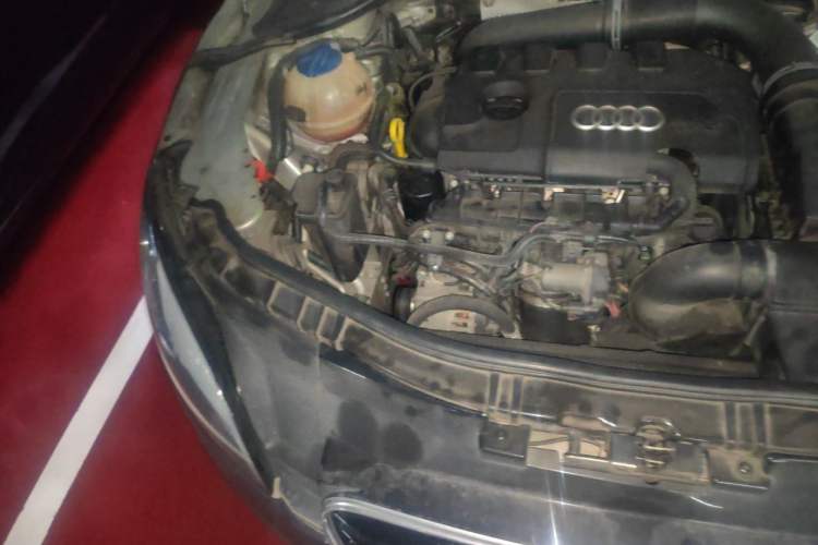 Used Audi TT 2013 TT Coupe 45 TFSI Engine Bay Right
