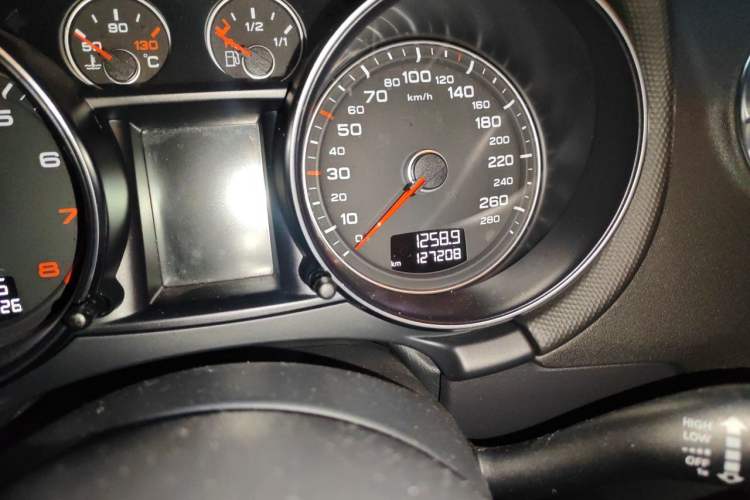 Used Audi TT 2013 TT Coupe 45 TFSI Odometer Close Up