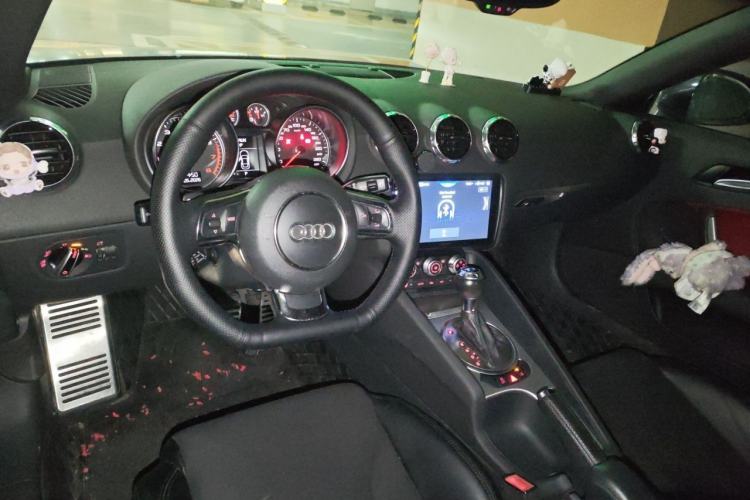 Used Audi TT 2013 TT Roadster 45 TFSI Center Console