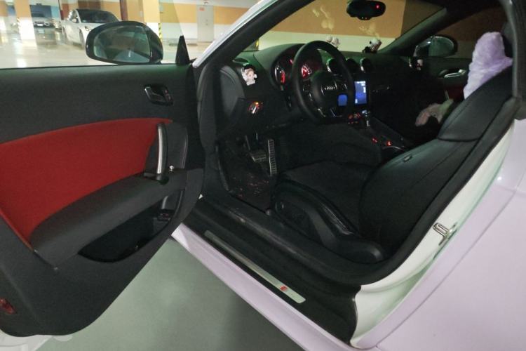 Used Audi TT 2013 TT Roadster 45 TFSI Driver Seat