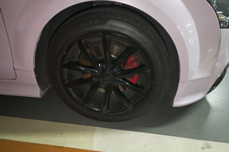 Used Audi TT 2013 TT Roadster 45 TFSI Right Front Wheel Hub