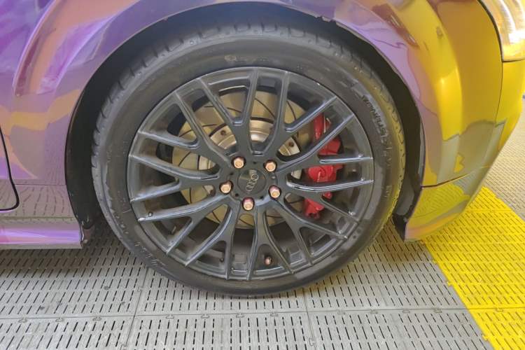 Used Audi TT 2013 TT Coupe 45 TFSI Colorful Dream Edition Right Front Wheel Hub