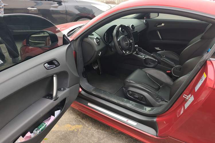 Used Audi TT 2013 TT Coupe 45 TFSI Driver Seat