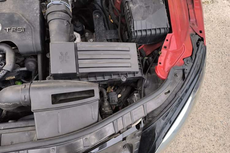 Used Audi TT 2013 TT Coupe 45 TFSI Engine Bay Left