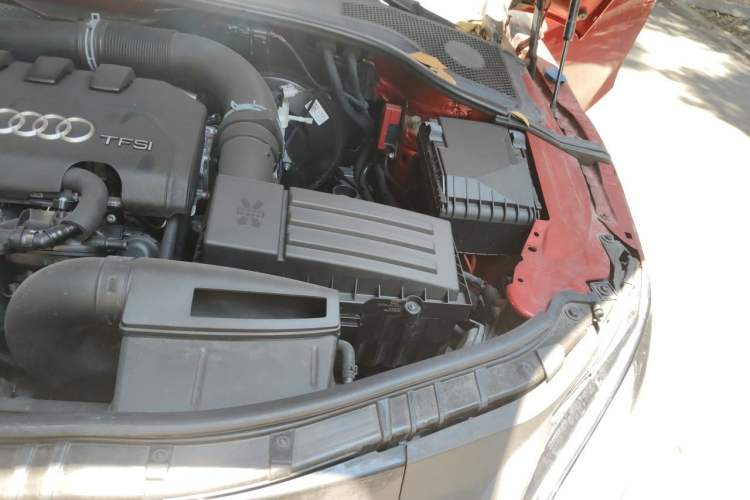 Used Audi TT 2013 TT Coupe 45 TFSI Engine Bay Left