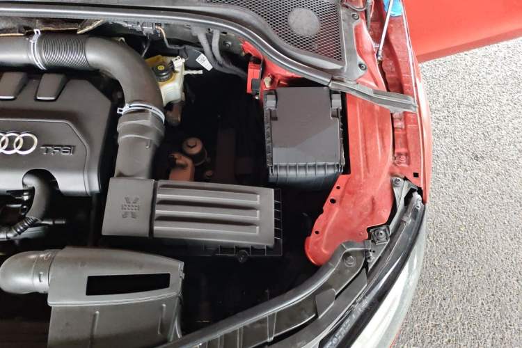 Used Audi TT 2013 TT Coupe 45 TFSI Engine Bay Left