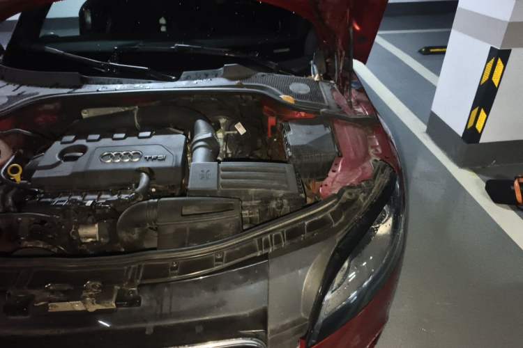 Used Audi TT 2013 TT Coupe 45 TFSI Engine Bay Left