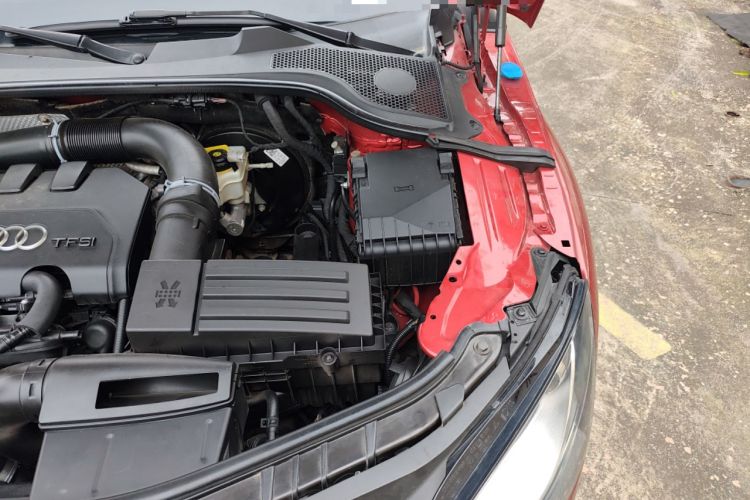 Used Audi TT 2013 TT Coupe 45 TFSI Engine Bay Left