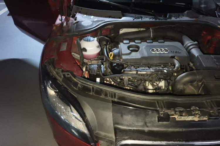 Used Audi TT 2013 TT Coupe 45 TFSI Engine Bay Right