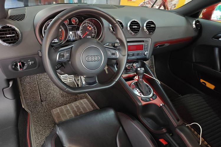 Used Audi TT 2013 TT Coupe 45 TFSI Interior 2