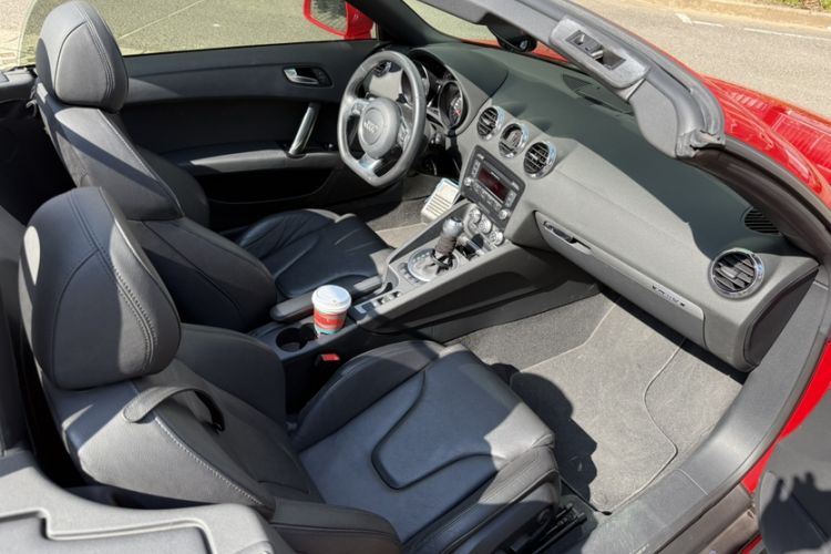 Used Audi TT 2013 TT Roadster 45 TFSI quattro Interior 2