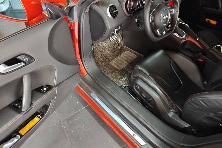 Used Audi TT 2013 TT Coupe 45 TFSI Interior 3