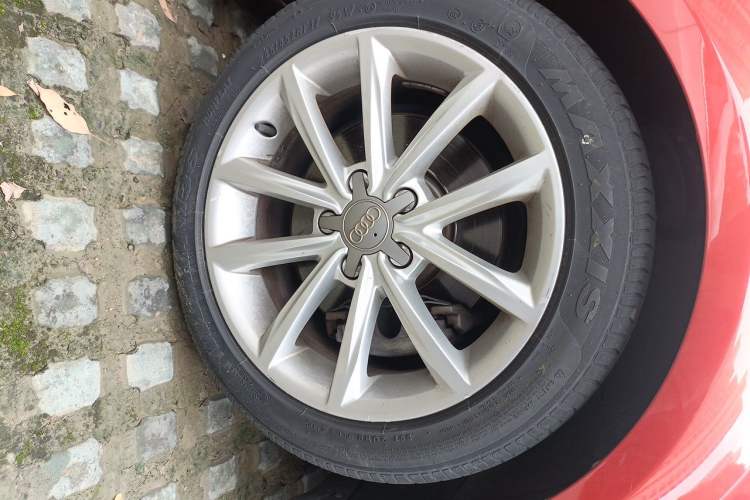 Used Audi TT 2013 TT Coupe 45 TFSI Right Front Wheel Hub