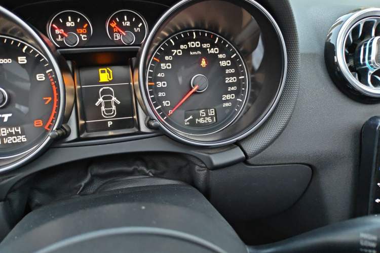 Used Audi TT 2013 TT Roadster 45 TFSI quattro Odometer Close Up