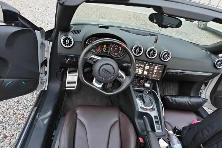 Used Audi TT 2013 TT Roadster 45 TFSI quattro Steering Wheel