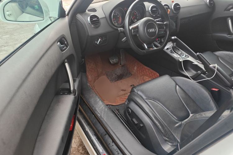 Used Audi TT 2013 TT Coupe 45 TFSI Driver Seat
