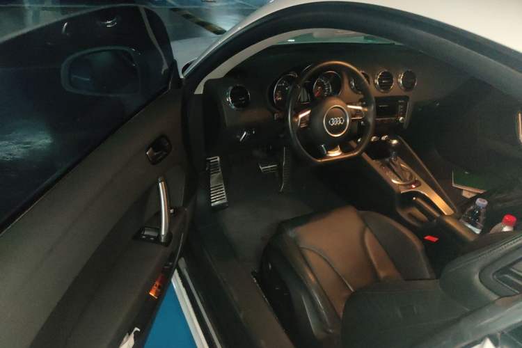 Used Audi TT 2013 TT Coupe 45 TFSI Driver Seat