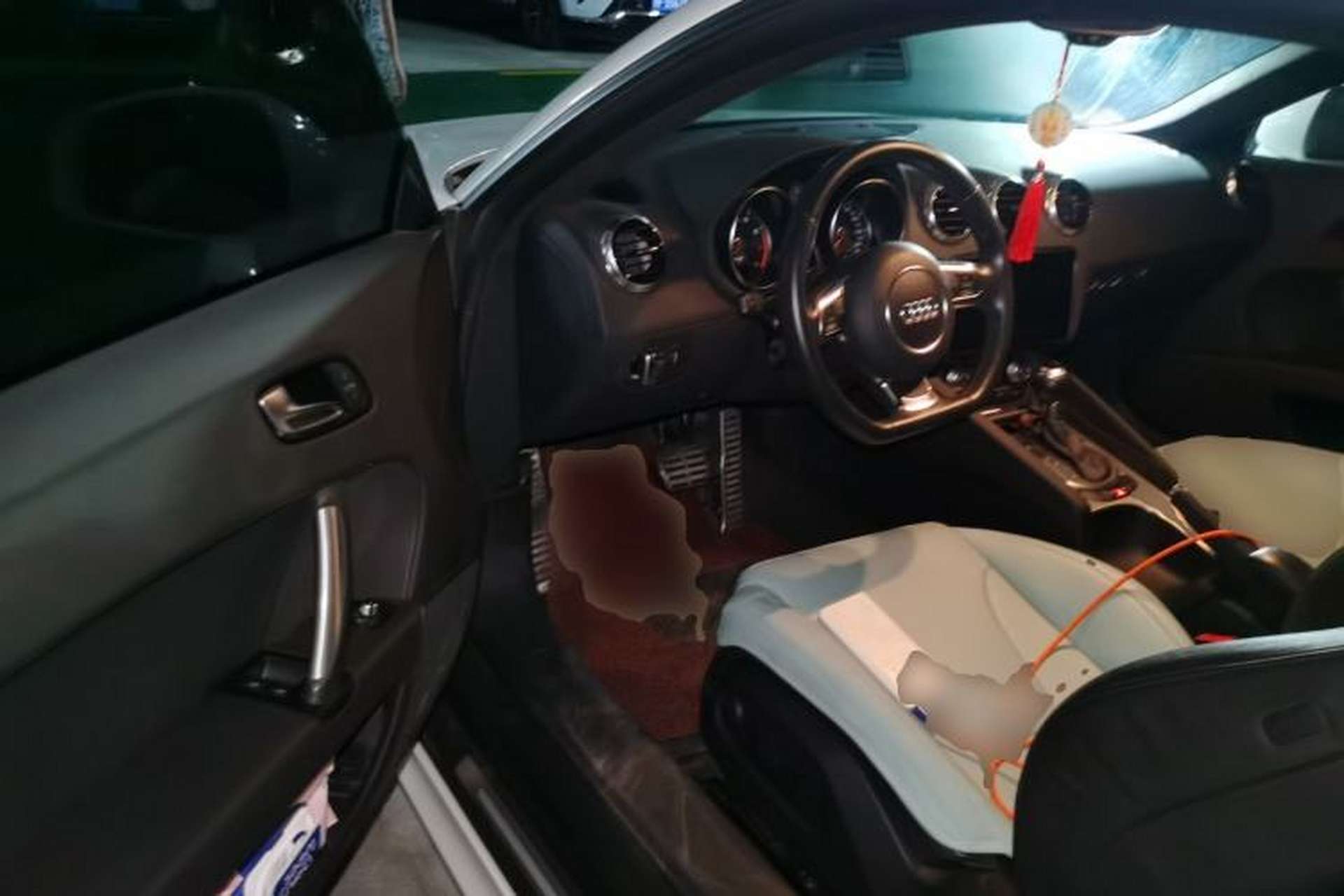 Used Audi TT 2013 TT Coupe 45 TFSI White Classic Edition Driver Seat