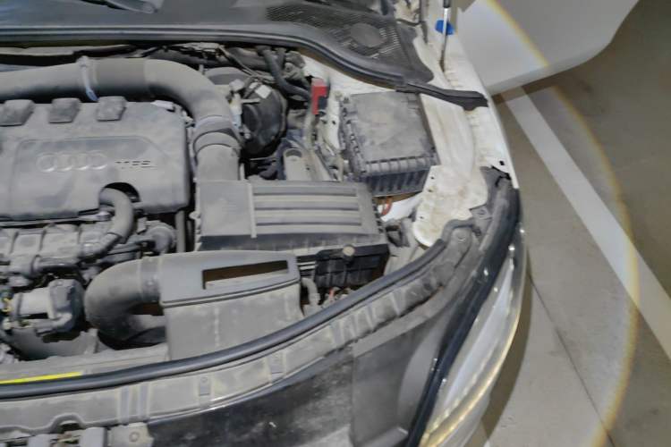 Used Audi TT 2013 TT Coupe 45 TFSI Engine Bay Left