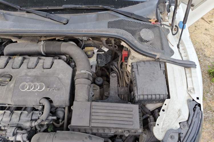 Used Audi TT 2013 TT Coupe 45 TFSI Engine Bay Left