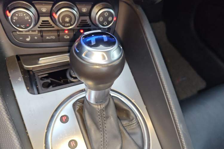 Used Audi TT 2013 TT Coupe 45 TFSI Gear Lever