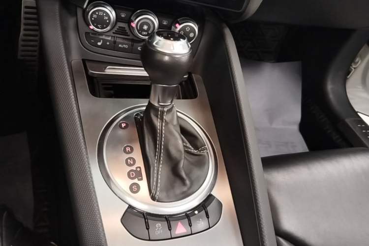 Used Audi TT 2013 TT Roadster 45 TFSI Gear Lever