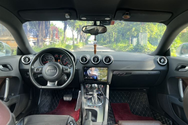 Used Audi TT 2013 TT Coupe 45 TFSI Interior 1