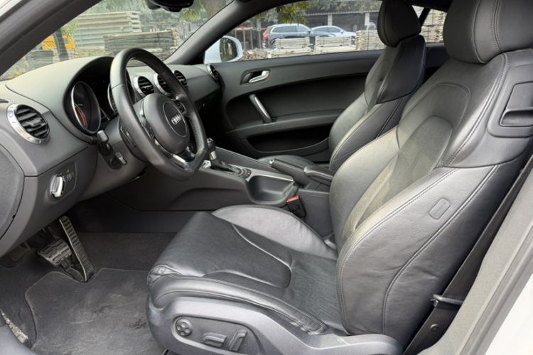 Used Audi TT 2013 TT Coupe 45 TFSI Interior 2