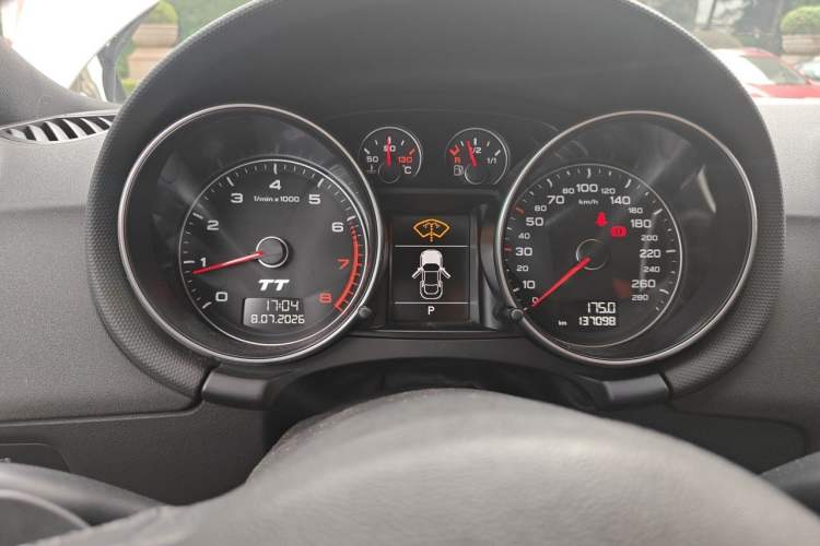 Used Audi TT 2013 TT Coupe 45 TFSI Odometer Close Up