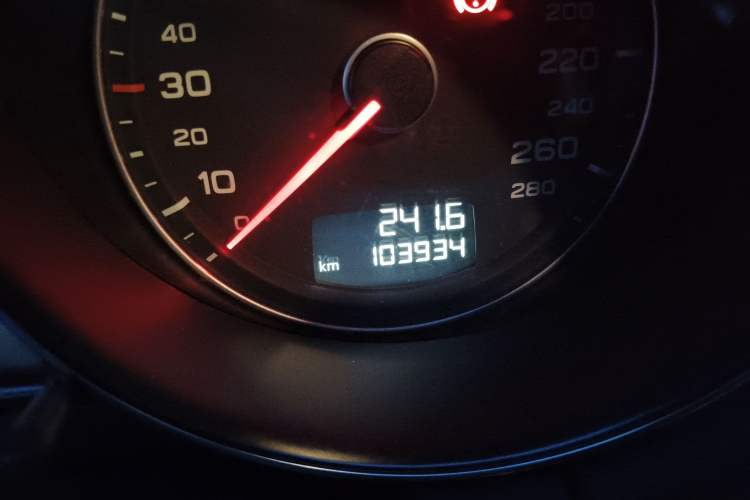 Used Audi TT 2013 TT Coupe 45 TFSI Odometer Close Up