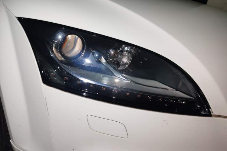 Used Audi TT 2013 TT Coupe 45 TFSI White Classic Edition Right Front Headlight