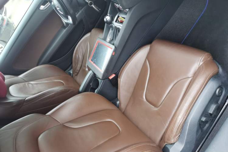 Used Audi TT 2013 TT Roadster 45 TFSI Right Front Seat