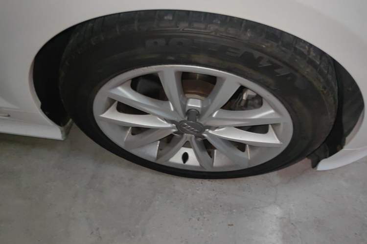 Used Audi TT 2013 TT Coupe 45 TFSI Right Front Wheel Hub