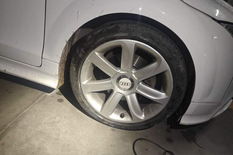 Used Audi TT 2013 TT Coupe 45 TFSI quattro Right Front Wheel Hub