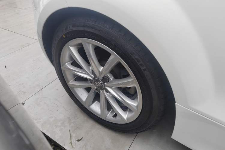 Used Audi TT 2013 TT Coupe 45 TFSI Right Rear Wheel Hub