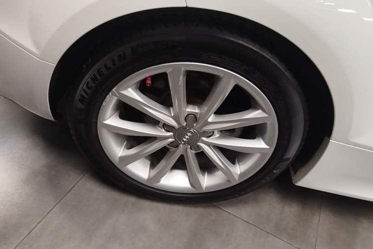 Used Audi TT 2013 TT Roadster 45 TFSI Right Rear Wheel Hub