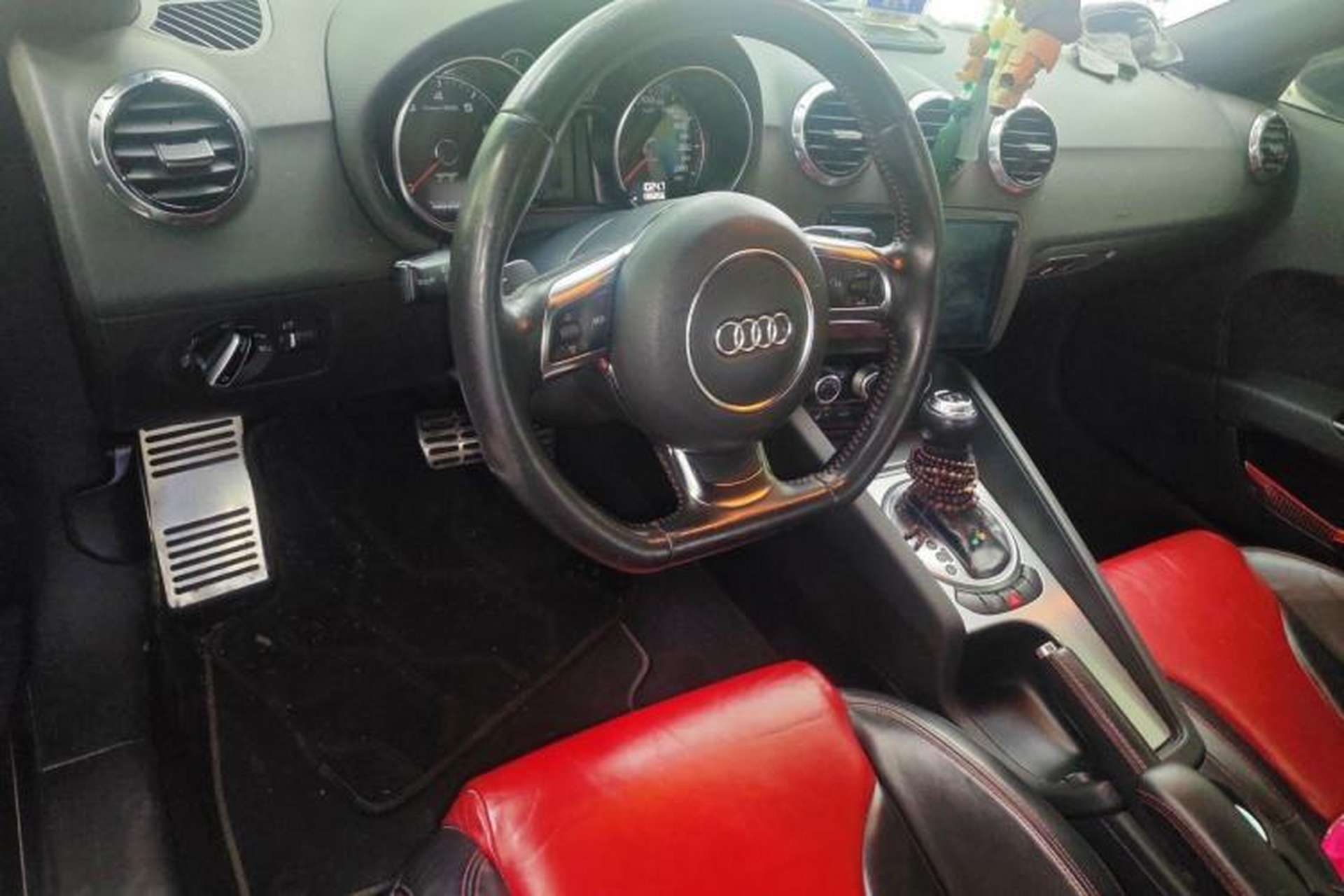 Used Audi TT 2014 TT Coupe 45 TFSI Sport Edition Center Console