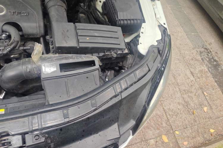 Used Audi TT 2014 TT Coupe 45 TFSI Sport Edition Engine Bay Left