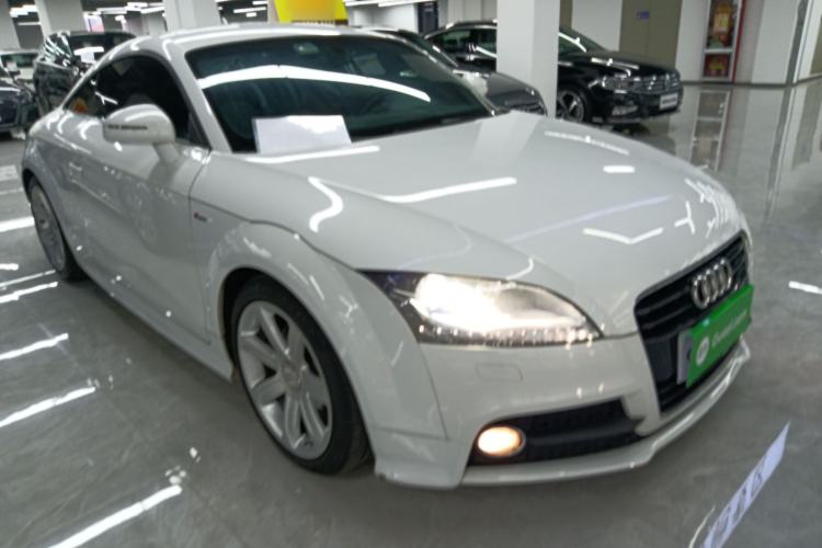Used Audi TT 2014 TT Coupe 45 TFSI Prestige Edition Front Right 45 Deg