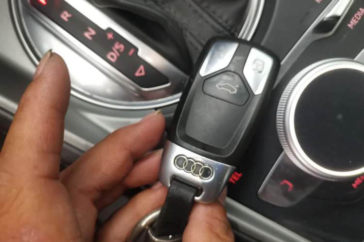 Used Audi TT 2015 TT Coupe 45 TFSI quattro Vehicle Key